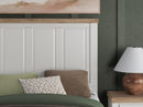 Savonport Bed - Furniture Queen (GA)*