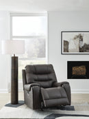 Femley Recliner - Furniture Queen (GA)*