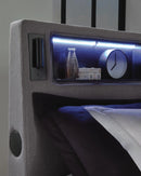 Verishaw Upholstered Bed - Furniture Queen (GA)*