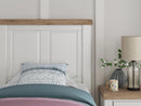 Savonport Bed - Furniture Queen (GA)*