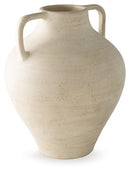 Justy Vase - Furniture Queen (GA)*