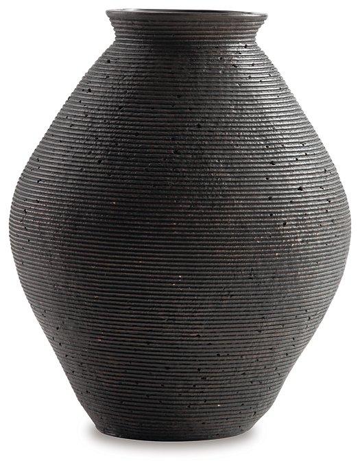 Hannela Vase