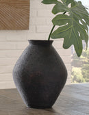 Hannela Vase - Furniture Queen (GA)*