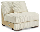 Lindyn Sectional - Furniture Queen (GA)*