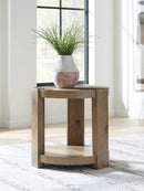 Flangren End Table - Furniture Queen (GA)*